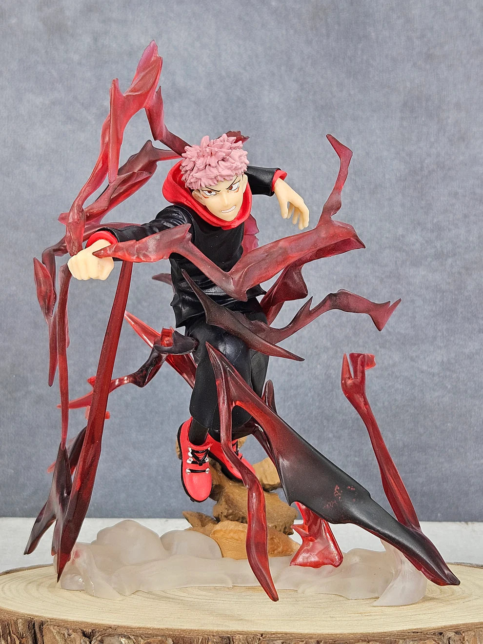 Yuji Itadori Attacking Mode Action Figure (17 CM | PVC) - Senzo.in