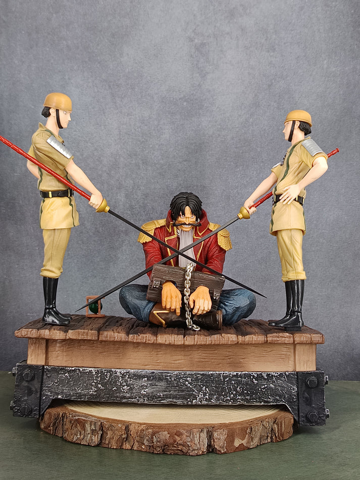 Gol D. Roger Prisoned Scene GK Action Figure (33 CM | PVC) - Senzo.in