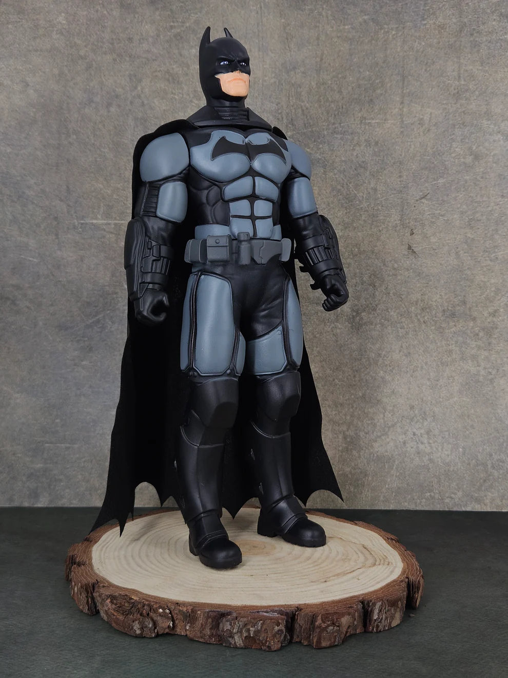 Batman Premium Action Figure | 35 cm | Movable Joints | Collector Edition - Senzo.in