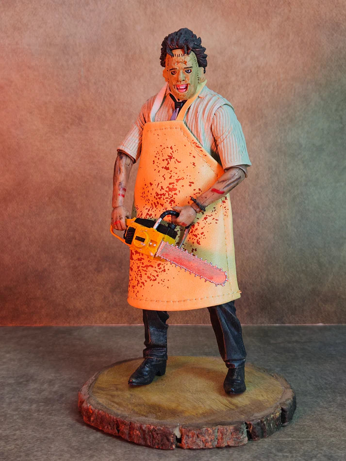 NECA Leatherface Ultimate Action Figure (7”) | Texas Chainsaw Massacre Collectible Horror Figure - Senzo.in