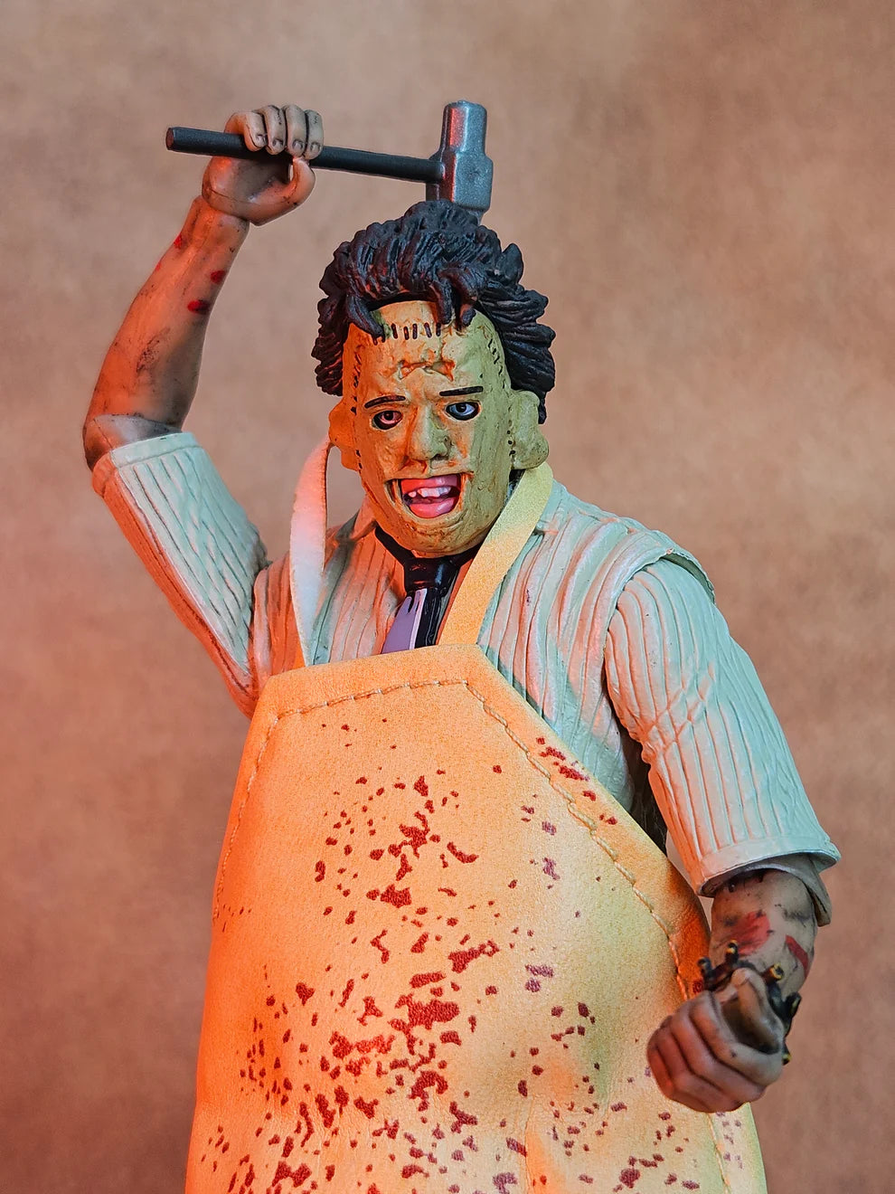 NECA Leatherface Ultimate Action Figure (7”) | Texas Chainsaw Massacre Collectible Horror Figure - Senzo.in