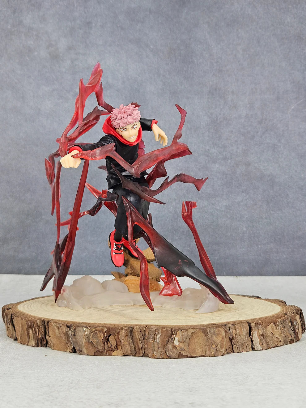 Yuji Itadori Attacking Mode Action Figure (17 CM | PVC) - Senzo.in