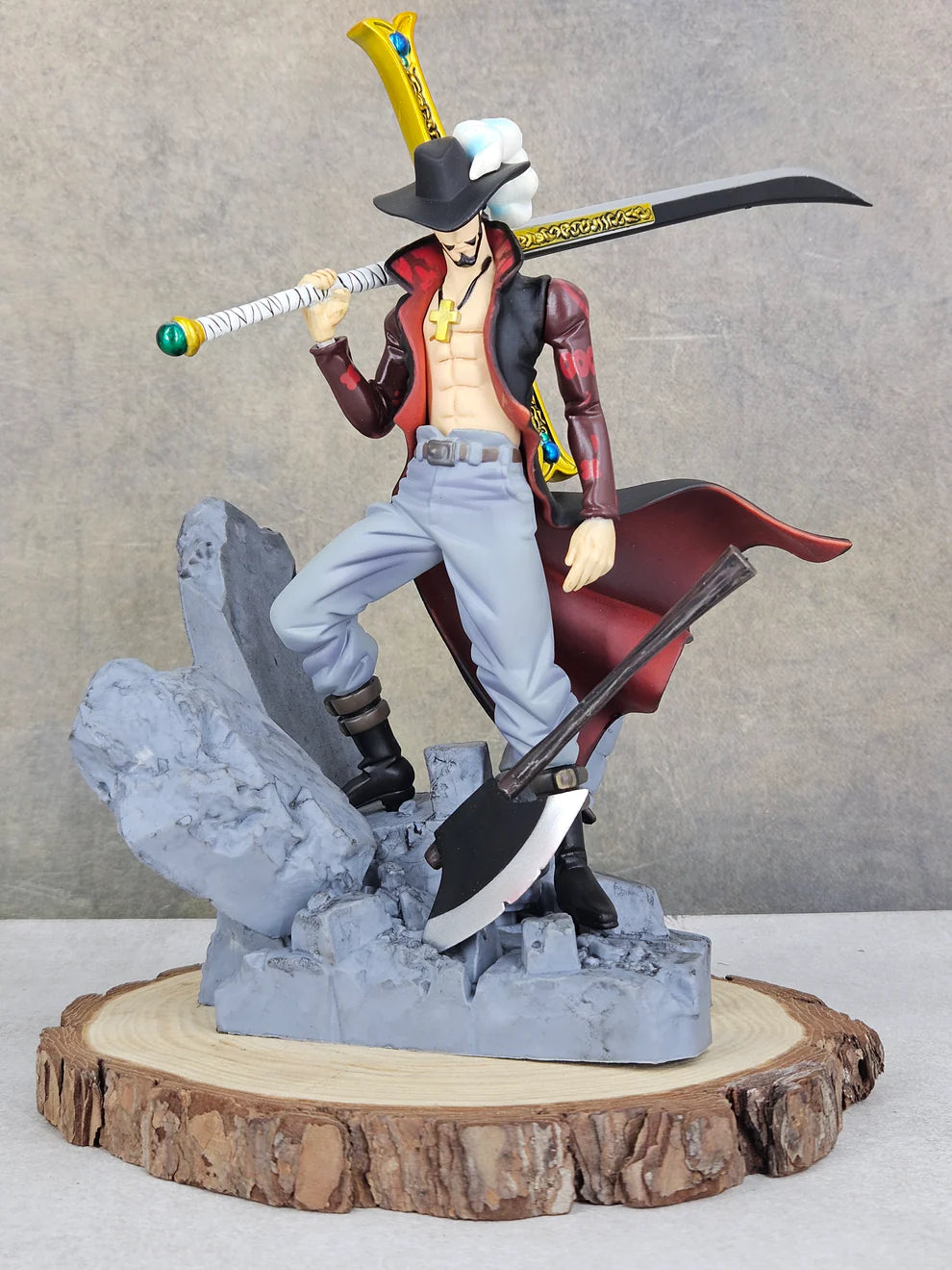Dracule Mihawk Sword on Shoulder Action Figure (30 CM | PVC) - Senzo.in