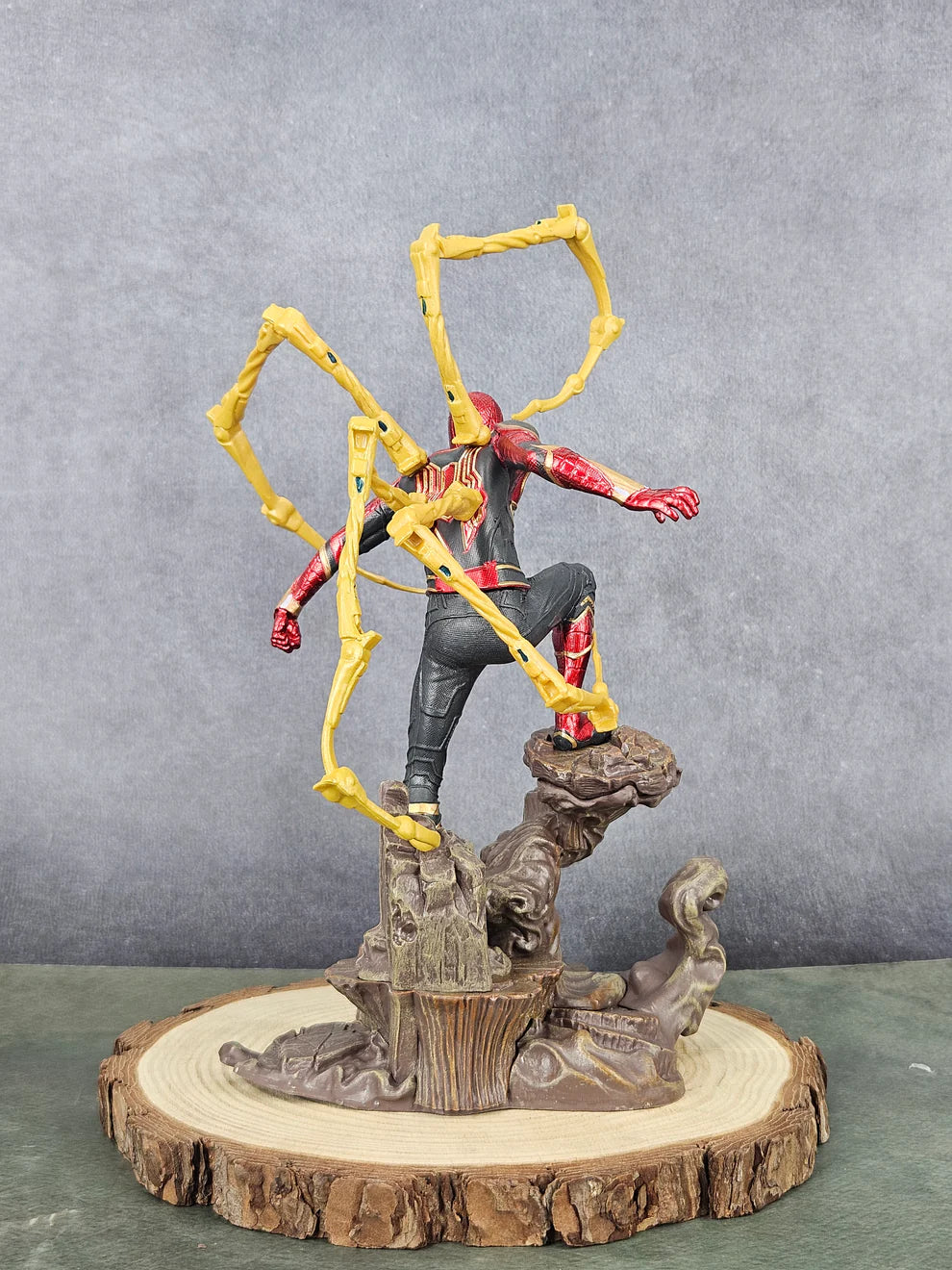 Iron Spider-Man Action Figure | 28 cm PVC Collectible | Infinity War Edition - Senzo.in