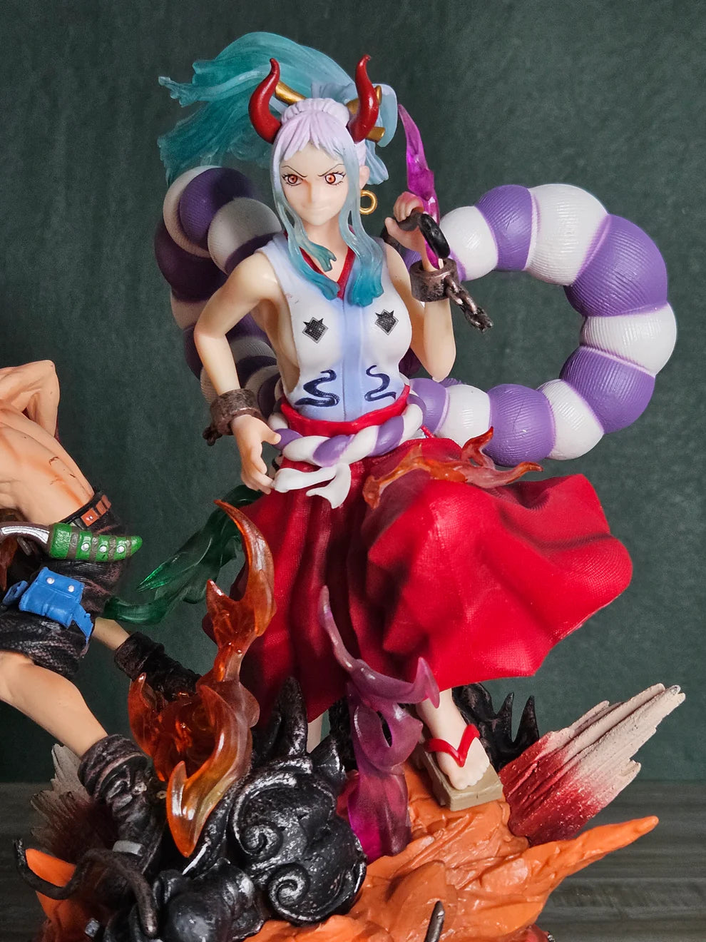 Portgas D. Ace & Yamato Fight Scene Premium Figurine (30 CM | PVC) - Senzo.in