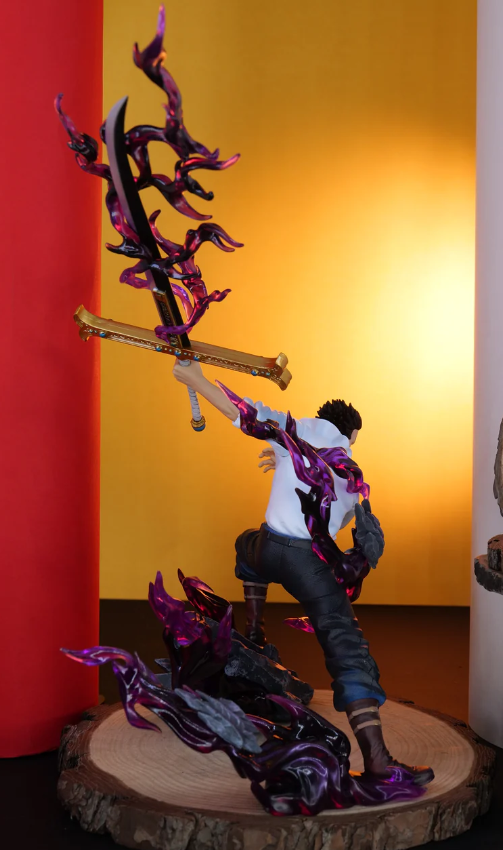 Dracule Mihawk Action Figure – White Shirt Special Effect (35 CM | PVC) - Senzo.in