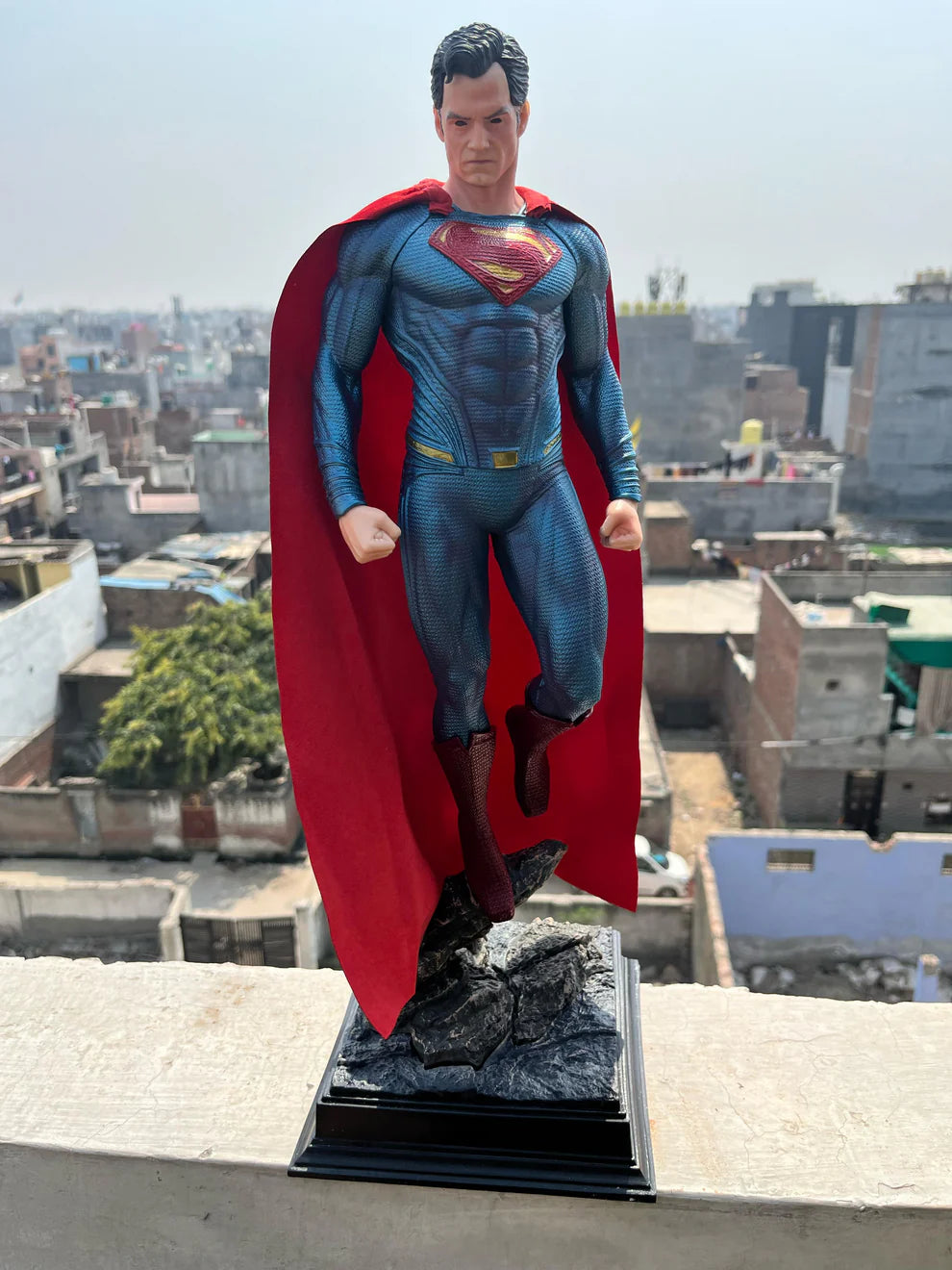 Superman Premium Action Figure | 50 cm | Dual Head Sculpt | Light-Up Eyes Collectible - Senzo.in