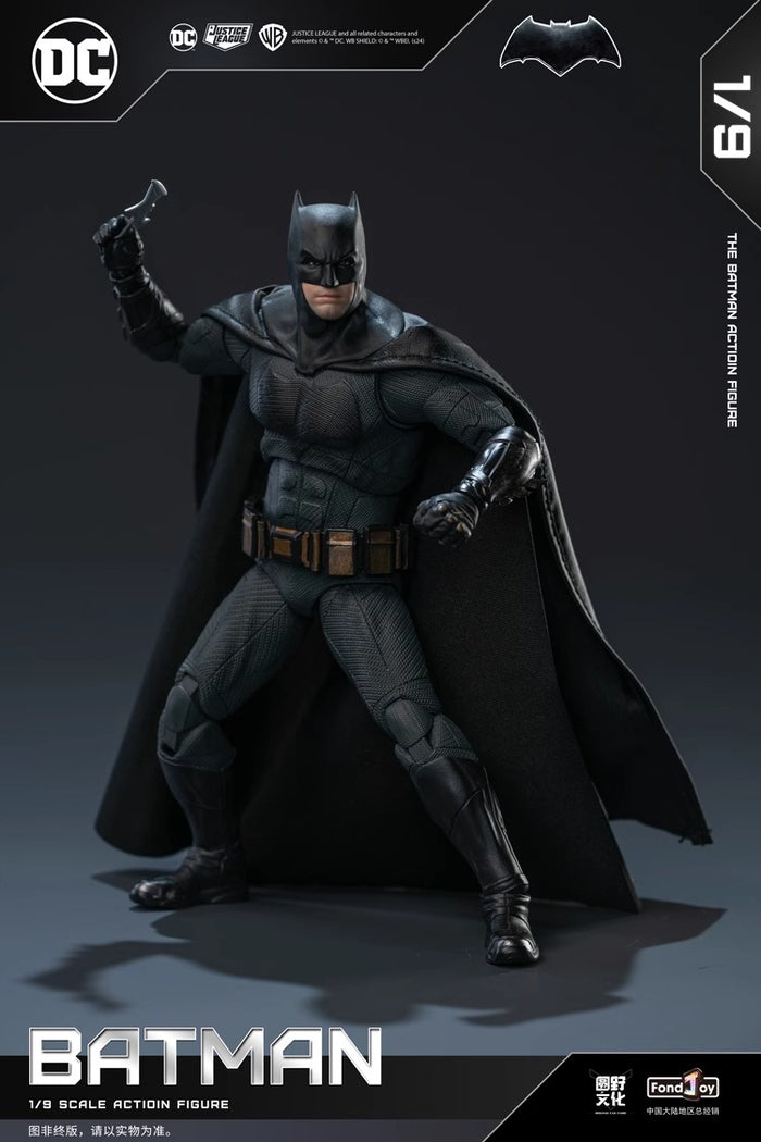DC Justice League Light Armor Batman (Deluxe Edition) 1/9 scale Action Figure